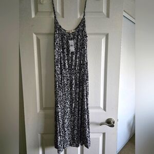 LOFT  size L. New with tags. Sundress